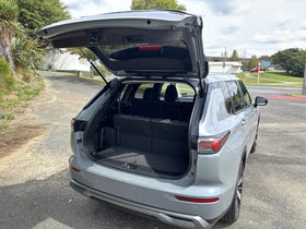 2025 Mitsubishi Outlander | XLS 2.5P/4WD/CVT AUTO PETROL 7 SEAT AWD | 30850 | 7