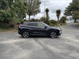 2023 Mitsubishi Eclipse Cross | XLS PHEV/4WD/AT AUTO AWD HYBRID with PLUG IN | 30873 | 3