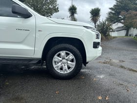 2026 Mitsubishi Triton | CC CHASSIS GLX 4WD 6AT 2.4 AUTO DIESEL 4X4 | 31120 | 7