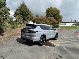 2026 Mitsubishi Outlander | LS PHEV/4WD/AT AUTO PETROL HYBRID PLUG IN | 31134 | 5