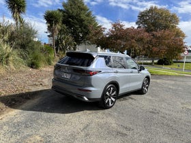 2025 Mitsubishi Outlander | XLS 2.5P/4WD/CVT AUTO 7 SEAT AWD PETROL | 31256 | 3