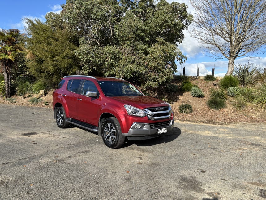 2020 Isuzu MU-X | 4WD AUTO 3.0D 4X4 DIESEL TURBO FACELIFT KZ MODEL | 32020 | 1