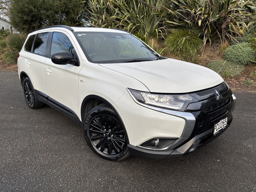 2022 Mitsubishi Outlander | SPORT 2.4 PETROL 4WD AUTO CVT 7 SEAT | 32052 | 1