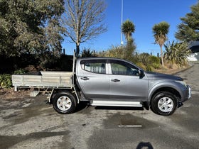 2015 Mitsubishi Triton | DCAB 4X4 CHASSIS GLX 2.4 DIESEL 4WD Manual | 32430 | 4
