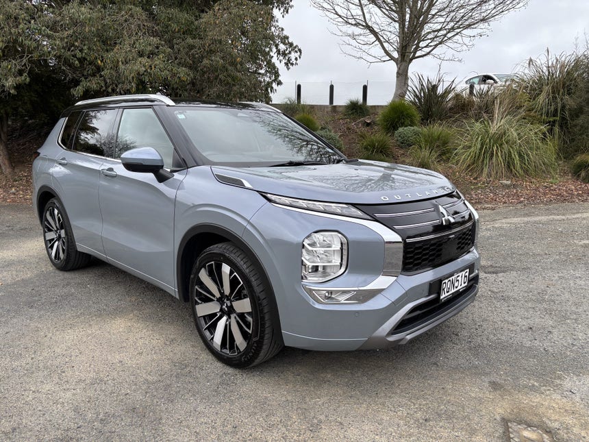 2026 Mitsubishi Outlander | EXCEED 2.5P PETROL 4WD AUTO CVT 7 SEAT AWD | 32489 | 1