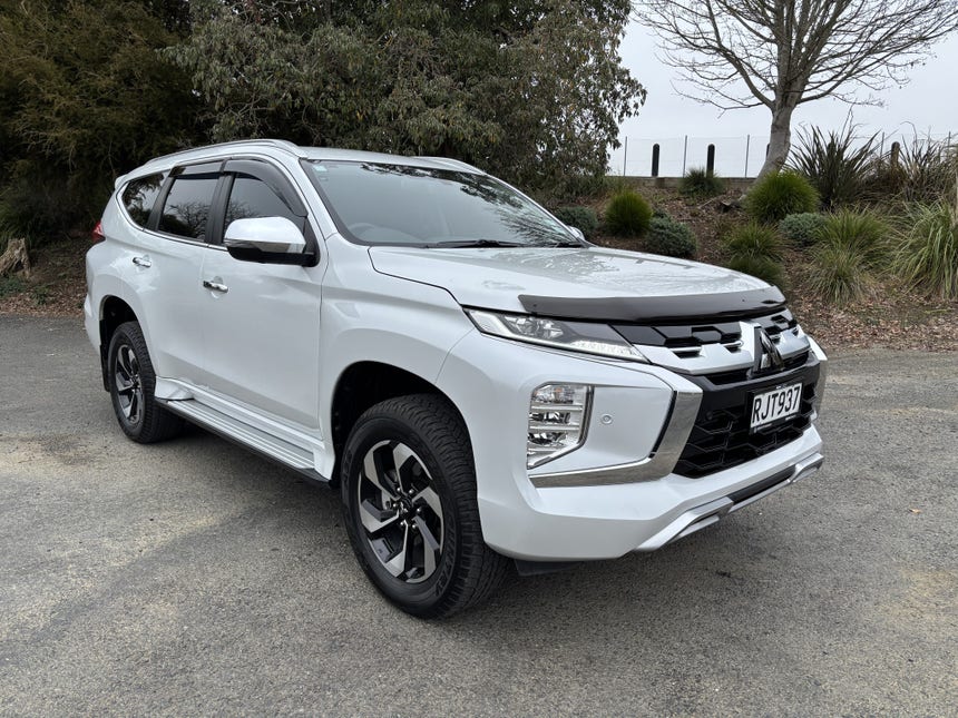 2025 Mitsubishi Pajero Sport | VRX 2.4D/4WD/8AT 7 SEAT AUTO 4X4 TURBO DIESEL | 32507 | 1