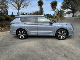 2026 Mitsubishi Outlander | LS 2.5P/CVT PETROL AUTO 5 DOOR | 32876 | 4