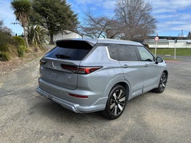 2026 Mitsubishi Outlander | LS 2.5P/CVT PETROL AUTO 5 DOOR | 32876 | 5