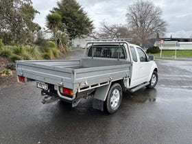 2009 Nissan Navara | ST-X 4WD K/C F/D 2.5 DIESEL TURBO 4X4 KING CAB | 33152 | 4