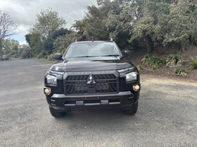 2026 Mitsubishi Triton | CC CHASSIS GLX 4WD 6AT 2.4 CLUB CAB 4X4 FLAT DECK | 33381 | 2