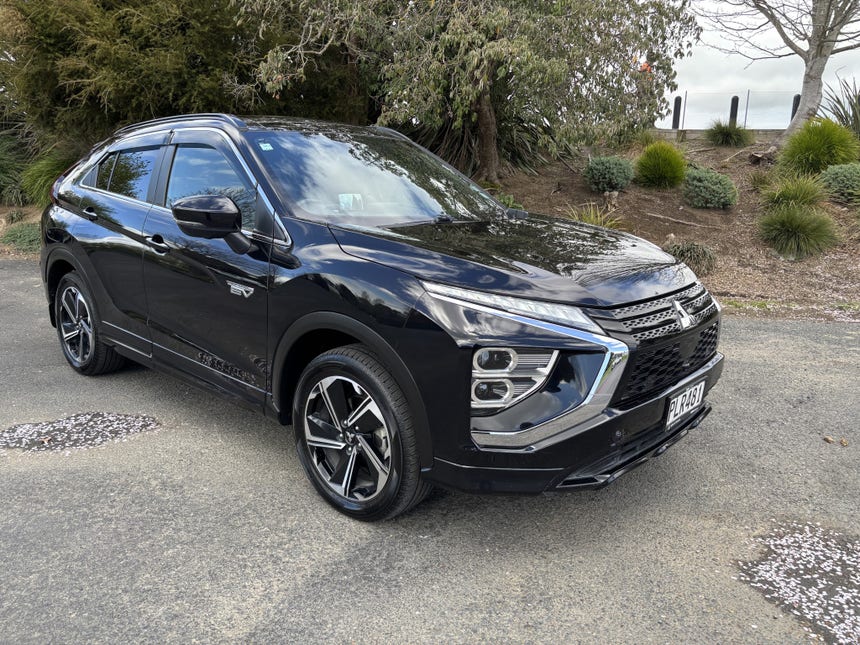 2022 Mitsubishi Eclipse Cross | VRX PHEV/4WD/AT AUTO 5 SEAT PETROL HYBRID PLUG IN | 33430 | 1