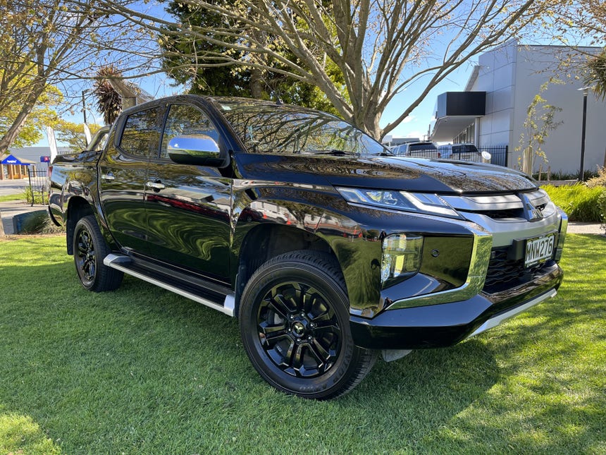 2019 Mitsubishi Triton | VRX 4WD DC 6SPEED AUTO 2.4 DIESEL 4X4 | 16157 | 1