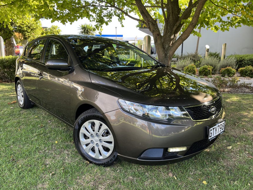 2013 Kia Cerato | 2.0 PETROL AUTO LX HATCH 5 DOOR | 17655 | 1