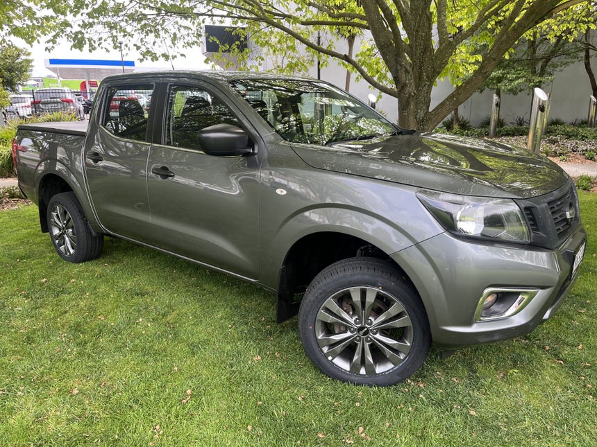 2017 Nissan Navara | DX 2.5P/6MT/UT/4DR/5 PETROL MANUAL | 22021 | 1