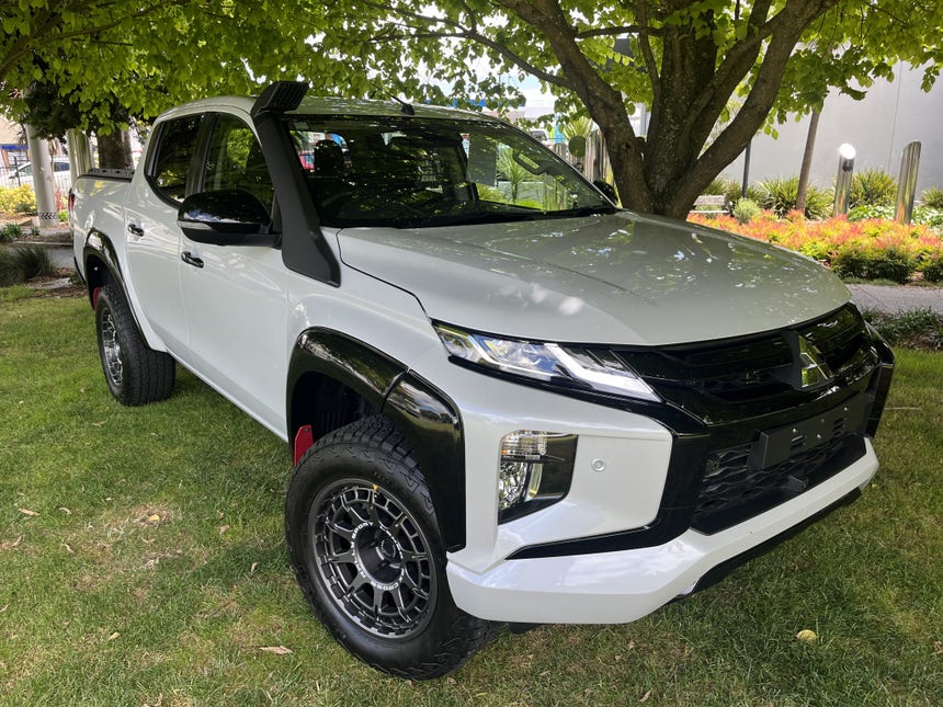 2024 Mitsubishi Triton | DC GSR 4WD 6AT 2.4D Ralliart AUTO 4X4 | 22263 | 1