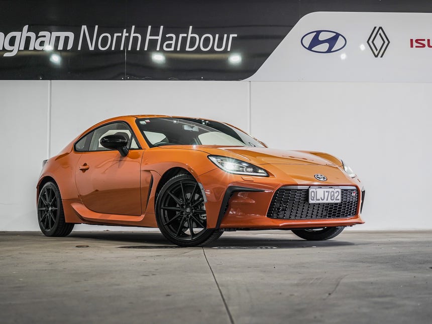 2023 Toyota GR86 | 10TH ANNIVERSARY 2.4 | 22714 | 1