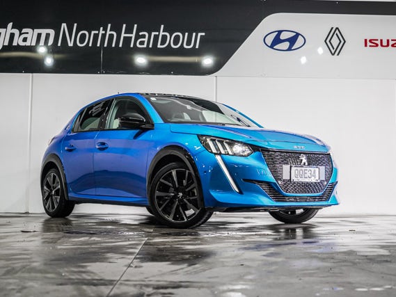 2023 Peugeot 208 | GT 1.2P/8AT | 23886 | 1