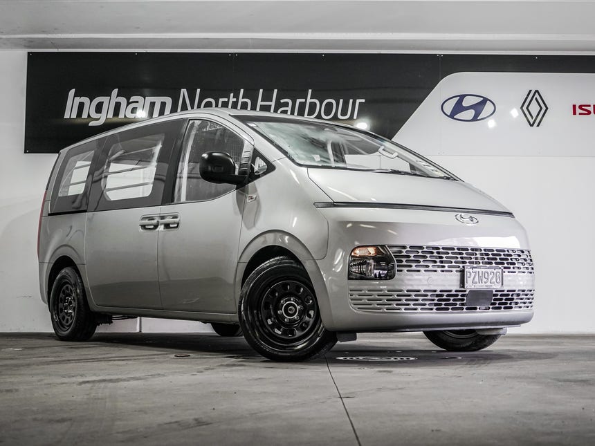 2023 Hyundai STARIA LOAD | 2.2DT/8AT | 24081 | 1