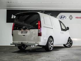 2025 Hyundai STARIA LOAD | 2.2DT/8AT | 26205 | 3