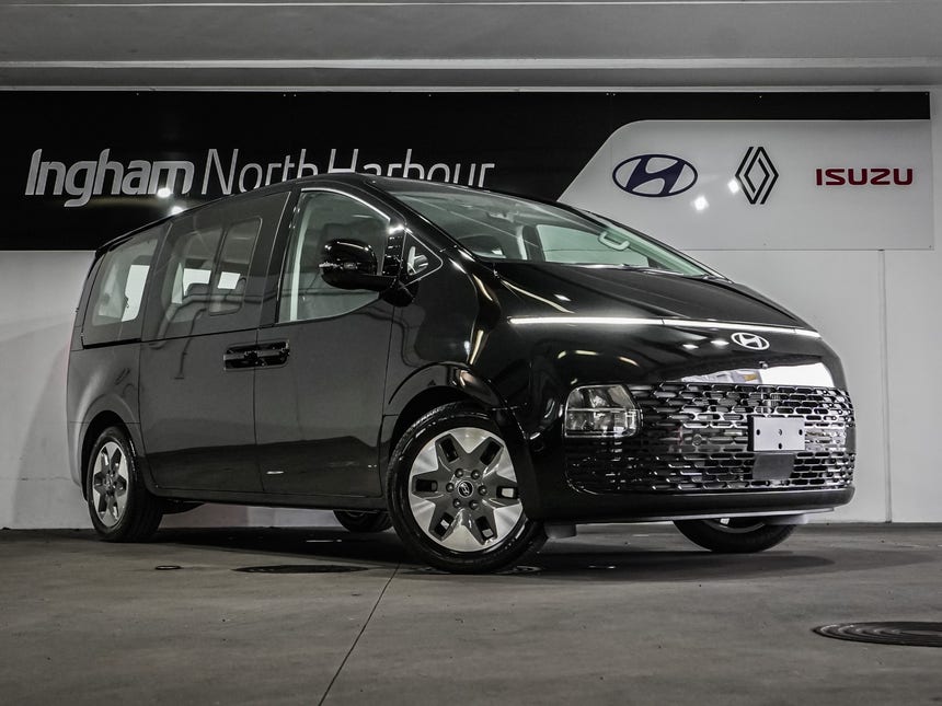 2025 Hyundai Staria | LIMITED 2.2DT/4WD | 27132 | 1