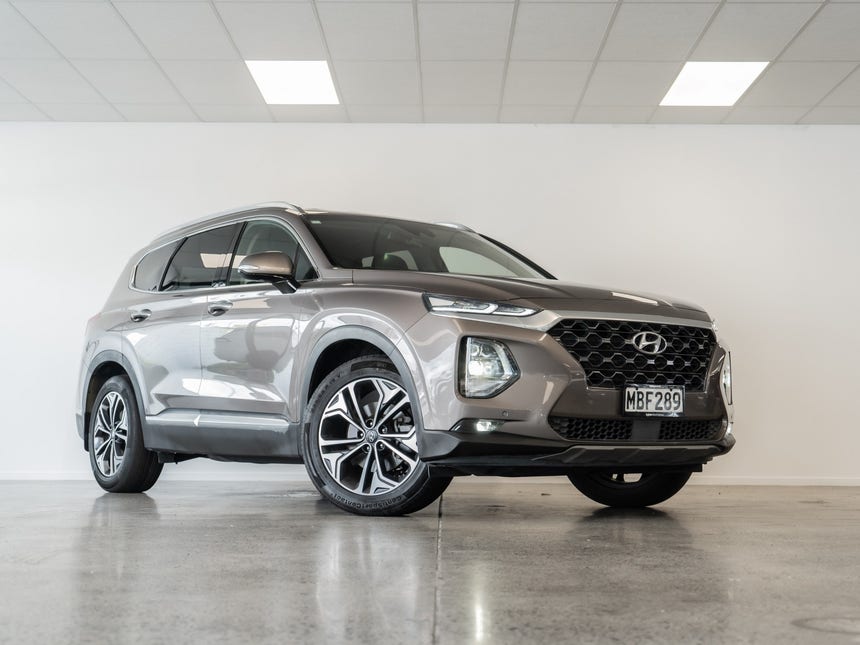 2019 Hyundai Santa Fe | TM 2.4P/4WD/6AT ELITE | 17227 | 1