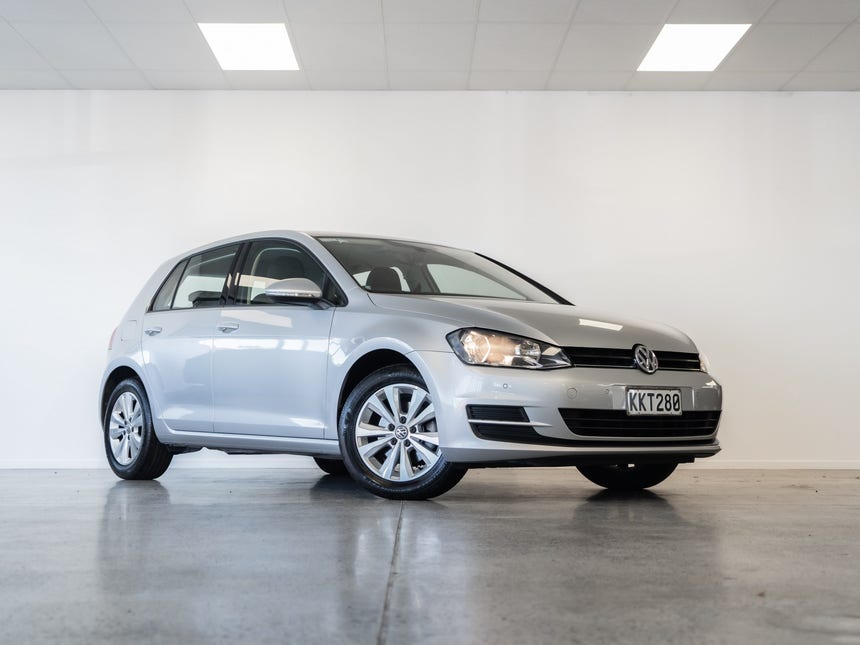 2017 Volkswagen Golf | TSI COMFORTLINE 1.4P | 17718 | 1