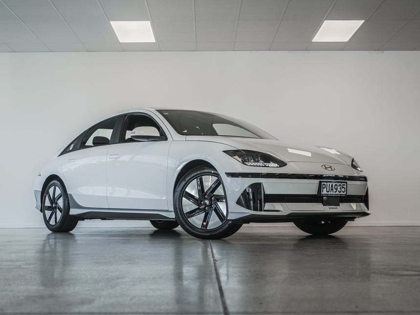 2023 Hyundai IONIQ 6 | 53KWH/EV/FD 2WD | 20333 | 1