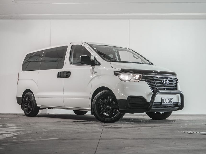 2021 Hyundai iLoad | 2.5 CRDI AUTO | 20813 | 1