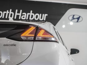 2022 Hyundai Ioniq | 100KW EV 100KW/EV | 21556 | 7