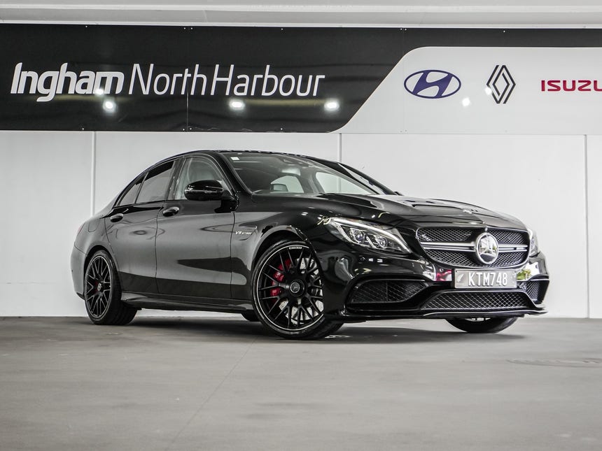 2017 Mercedes-Benz C 63 S | C 63 S AMG 4.0 BI TURBO V8 | 25942 | 1