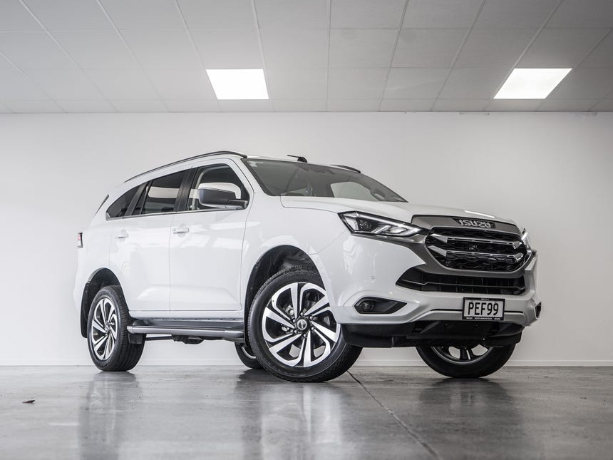 2022 Isuzu MU-X | 4WD AUTO 3.0D/4WD | 16411 | 1