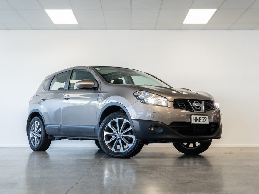 2014 Nissan Qashqai | 2.0 TI AT | 17621 | 1