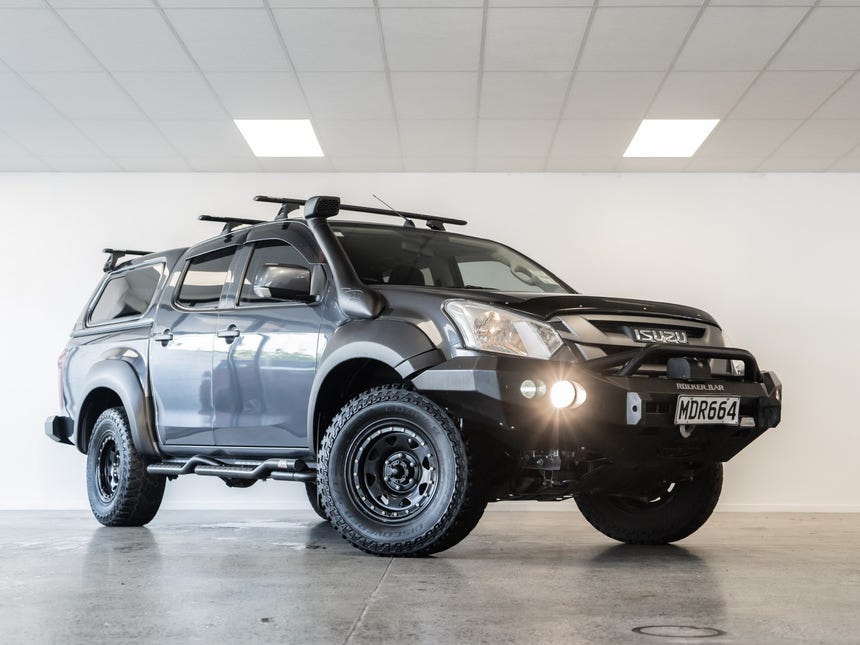 2019 Isuzu D-MAX | LX DC 3.0D/4WD/6AT | 17825 | 1