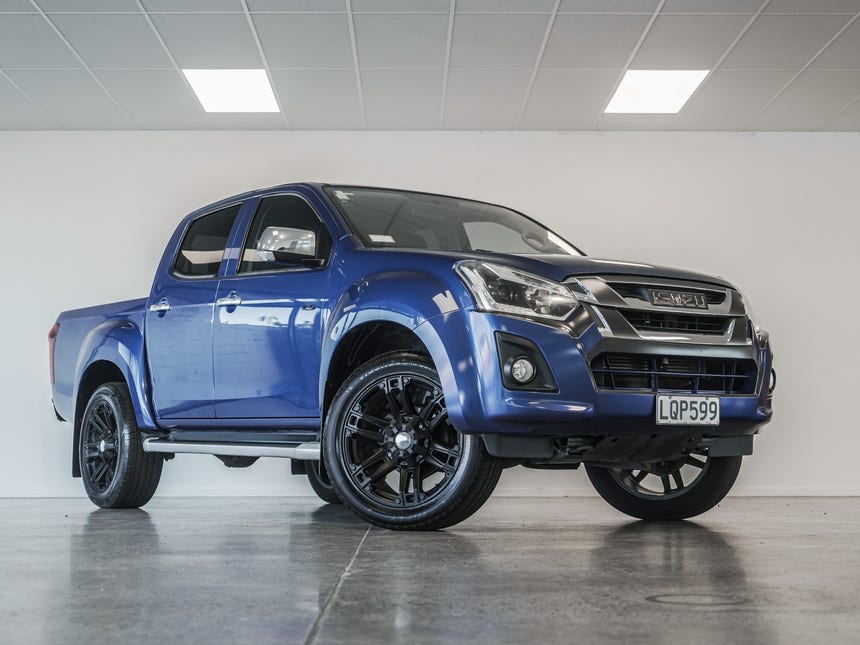 2018 Isuzu D-MAX | LS DC 3.0D/6MT | 20279 | 1
