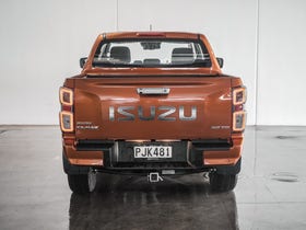 2022 Isuzu D-MAX | LS DOUBLE CAB 4WD  | 21056 | 5