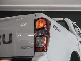 2022 Isuzu D-MAX | LX DOUBLE CAB 4WD 3. | 21052 | 7
