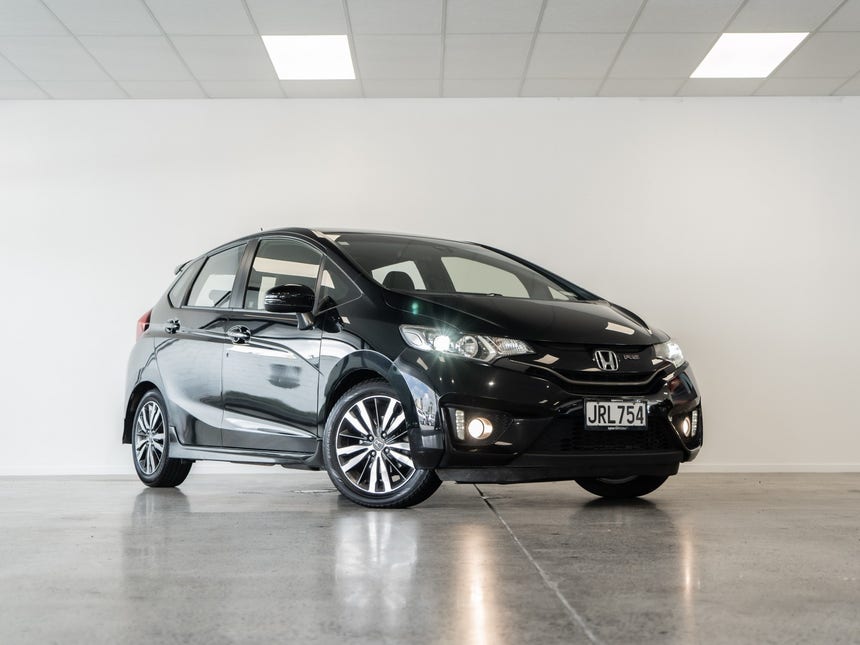 2016 Honda Jazz | RS 1.5P/CVT/HA/5DR/5 | 17210 | 1