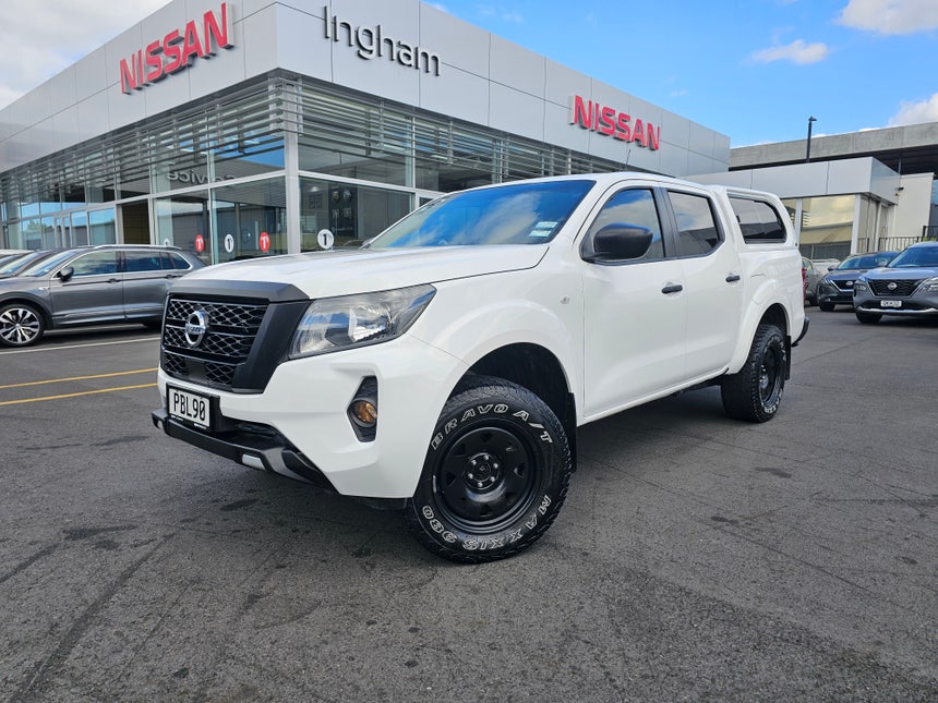 2022 Nissan Navara | SL 2.3D/4WD/7AT | 25915 | 1