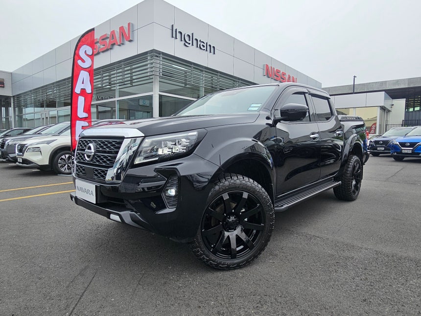 2025 Nissan Navara | ST-X PLATINUM ISE | 25927 | 1
