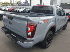 2025 Nissan Navara | PRO-4X 4WD/6SP MANUAL | 27799 | 7
