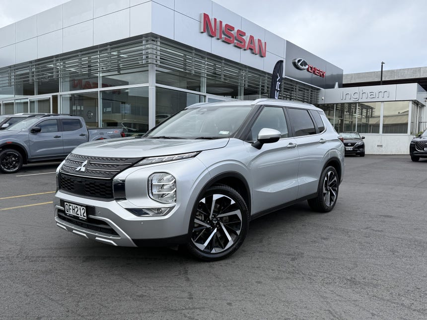 2023 Mitsubishi Outlander | XLS 2.5 PETROL 4WD AUTOMATIC | 28190 | 1