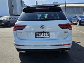 2017 Volkswagen Tiguan | TSI R-LINE 4MOTION 2 - BLACK EDITION! | 28725 | 7