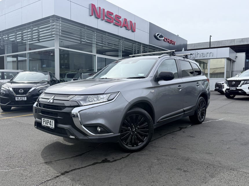 2022 Mitsubishi Outlander | SP 4WD AUTOMATIC 7 SEATER | 29111 | 1