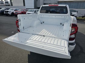 2026 Nissan Navara | ST 4WD  | 29805 | 7