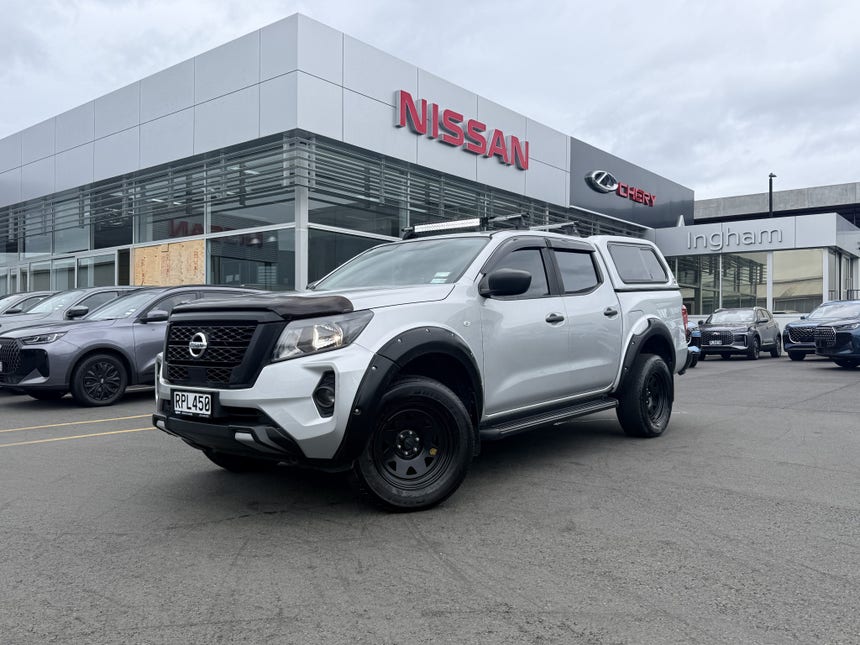 2021 Nissan Navara | SL 2.3 DIESEL TURBO 6MT | 29939 | 1