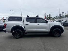 2021 Nissan Navara | SL 2.3 DIESEL TURBO 6MT | 29939 | 5