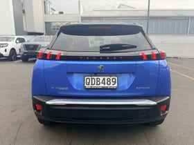 2021 Peugeot 2008 | E | 29961 | 7