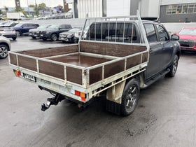 2021 Toyota Hilux | SR TD DC/CC 2.8DT | 30660 | 6