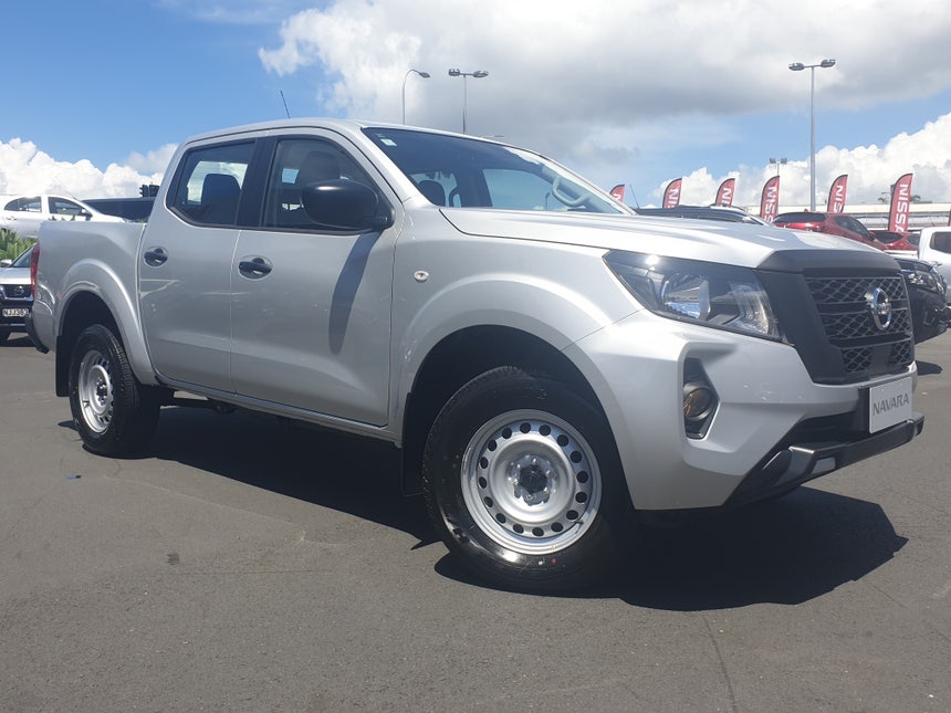 2022 Nissan Navara | SL 2.3D/6MT/2WD | 16485 | 1