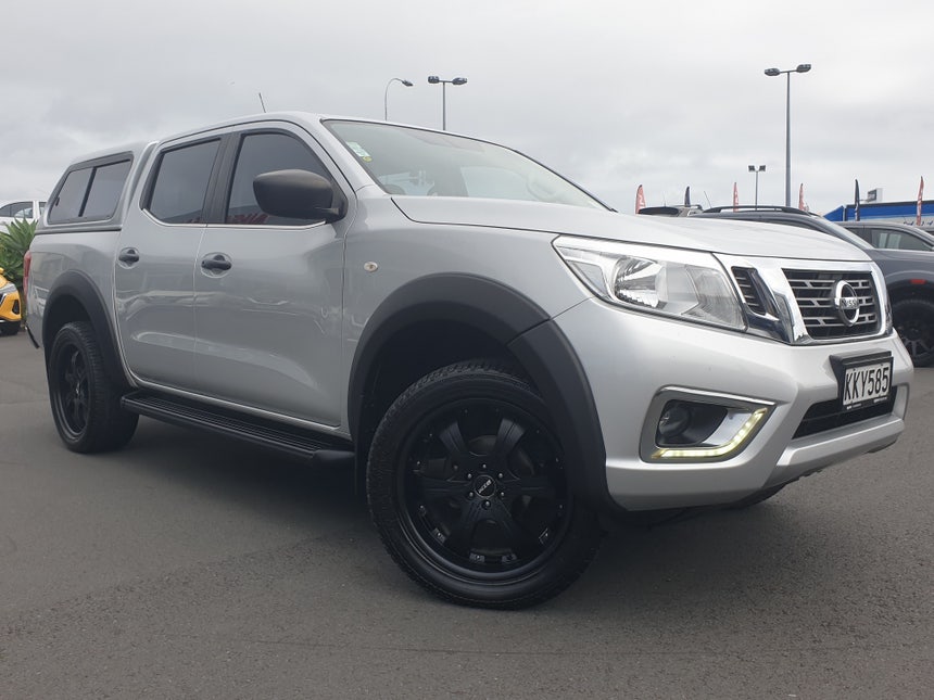 2017 Nissan Navara | DX 2.5P/6MT/UT/4DR/5 | 17243 | 1